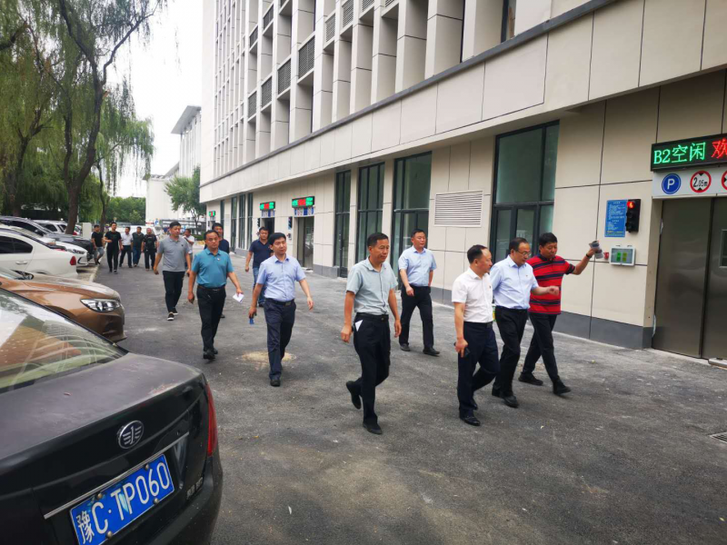 洛陽市委常委、市政府黨組成員魏建平 督導(dǎo)調(diào)研我市城市停車場重點項目建設(shè)工作